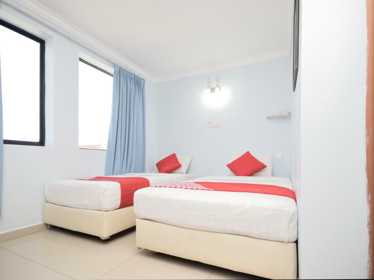 Super Oyo 969 Hotel Pantai View Лабуан Екстер'єр фото